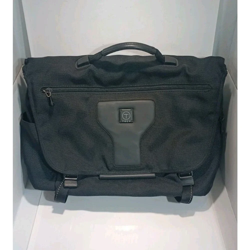 Tumi T-Tech Adventure Computer Bag Expandable Carry On Laptop 57175D